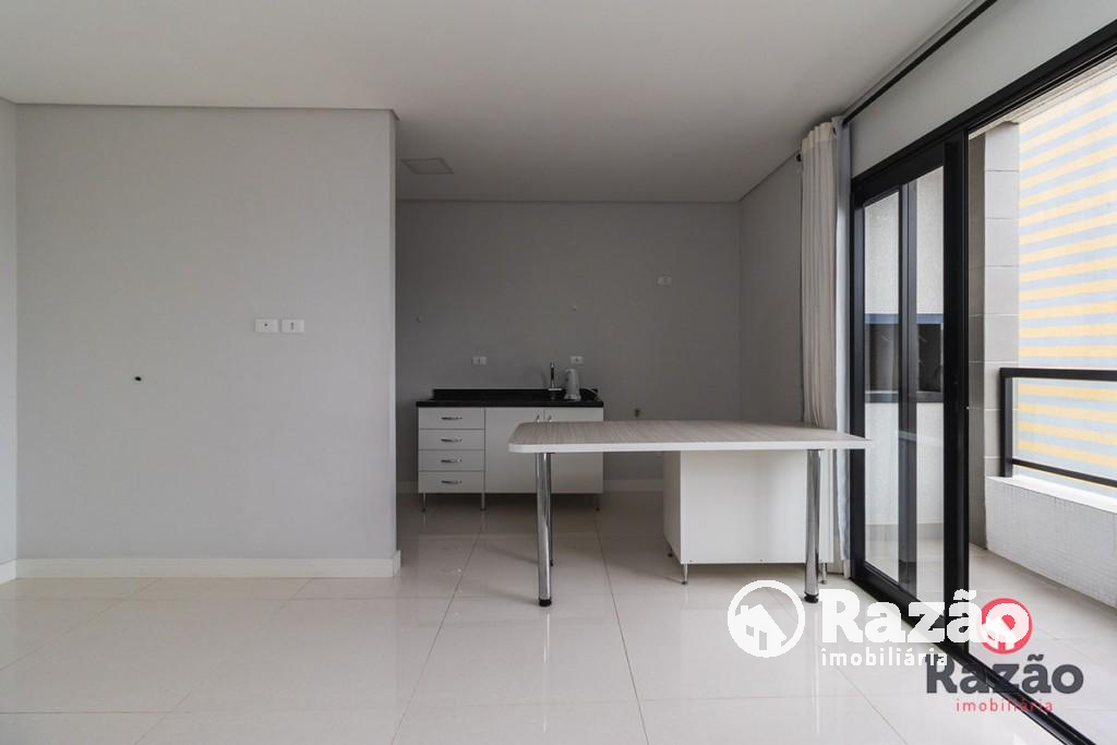 Apartamento para locacao no Cristo Rei em Curitiba com 75,28m² por R$ 2.500,00