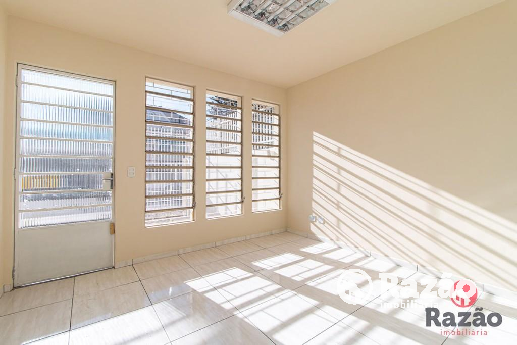 Casa Residencial para locacao no Guabirotuba em Curitiba com 138,00m² por R$ 3.000,00
