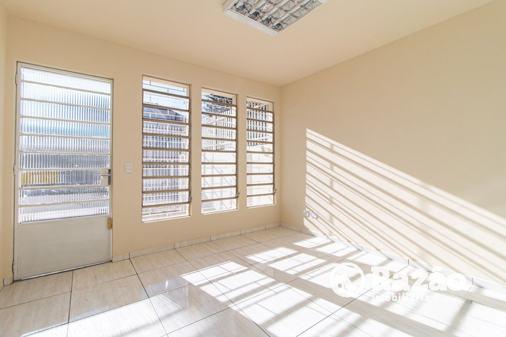 Casa Residencial para locacao no Guabirotuba em Curitiba com 138,00m² por R$ 3.000,00