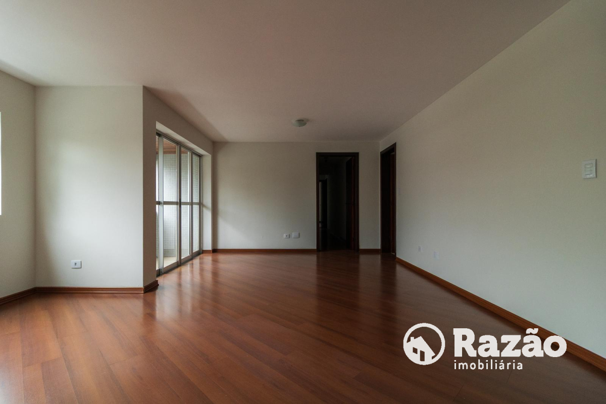 Apartamento para locacao no Portão em Curitiba com 194,98m² por R$ 3.900,00