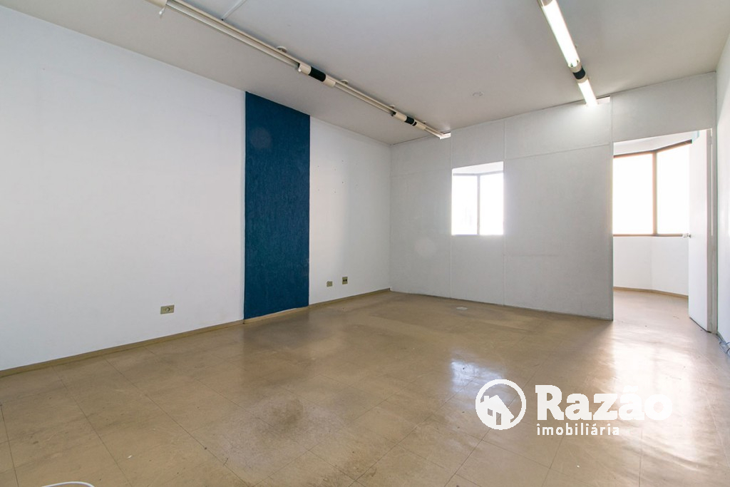 Imovel Comercial para locacao no Centro em Curitiba com 50,65m² por R$ 850,00