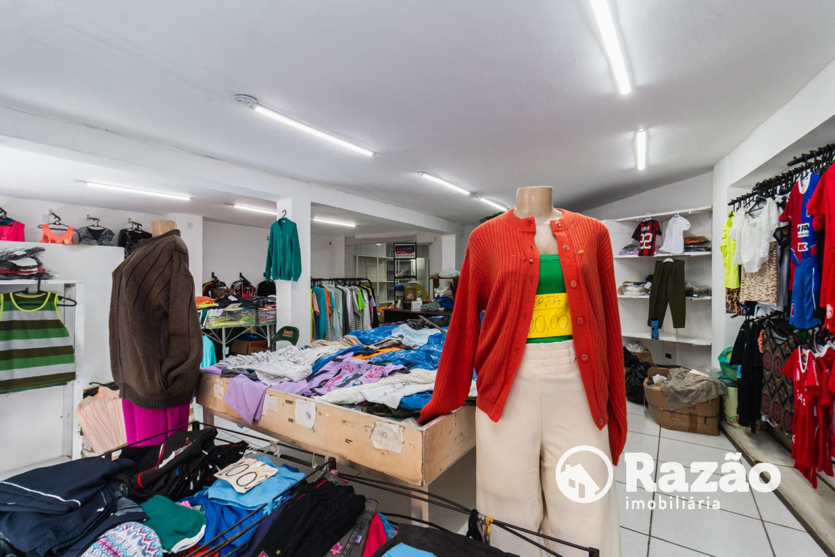 Loja para locacao no Centro em Curitiba com 24,00m² por R$ 3.500,00