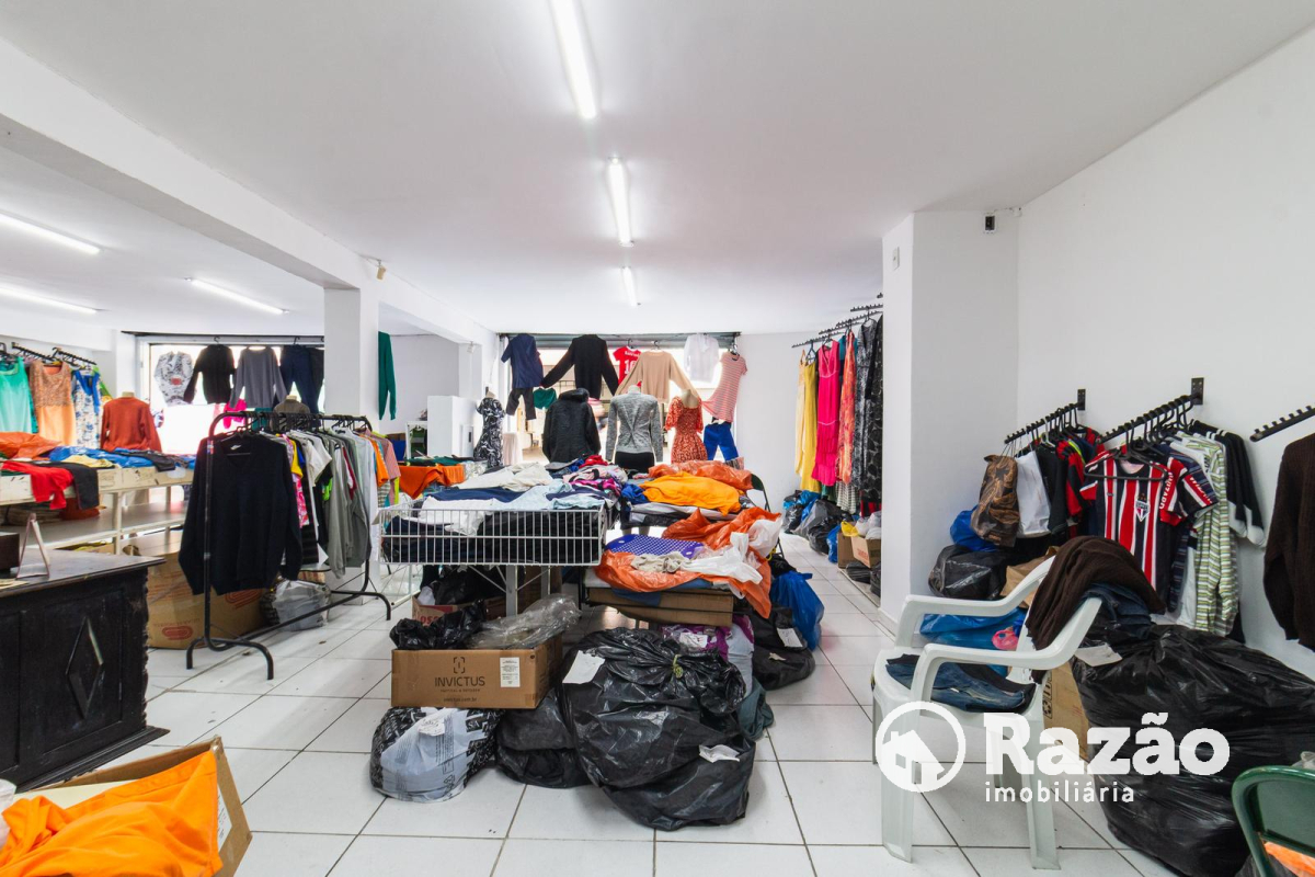 Loja para locacao no Centro em Curitiba com 200,00m² por R$ 15.000,00