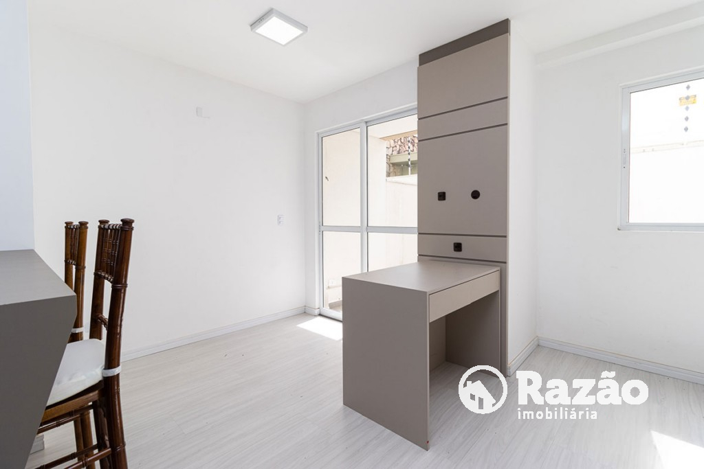 Kitinete para locacao no Bom Retiro em Curitiba com 75,17m² por R$ 1.900,00