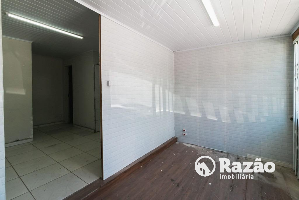 Loja para locacao no Xaxim em Curitiba com 16,60m² por R$ 1.100,00