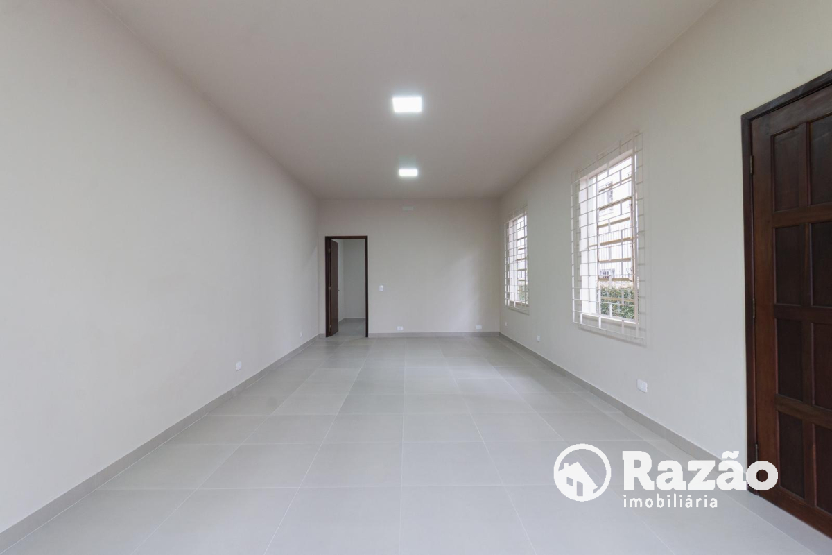 Casa Comercial para locacao no Água Verde em Curitiba com 0m² por R$ 3.000,00