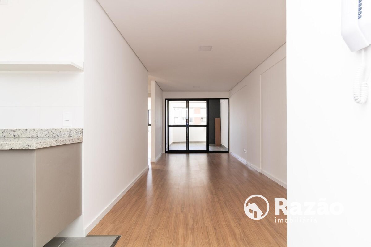 Apartamento para locacao no Cajuru em Curitiba com 72m² por R$ 3.300,00