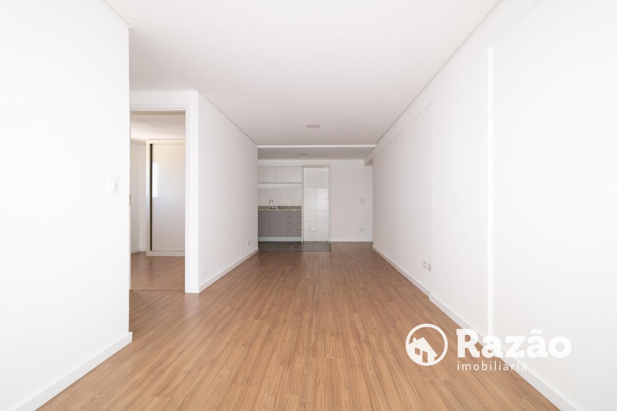Apartamento para locacao no Cajuru em Curitiba com 74m² por R$ 3.300,00