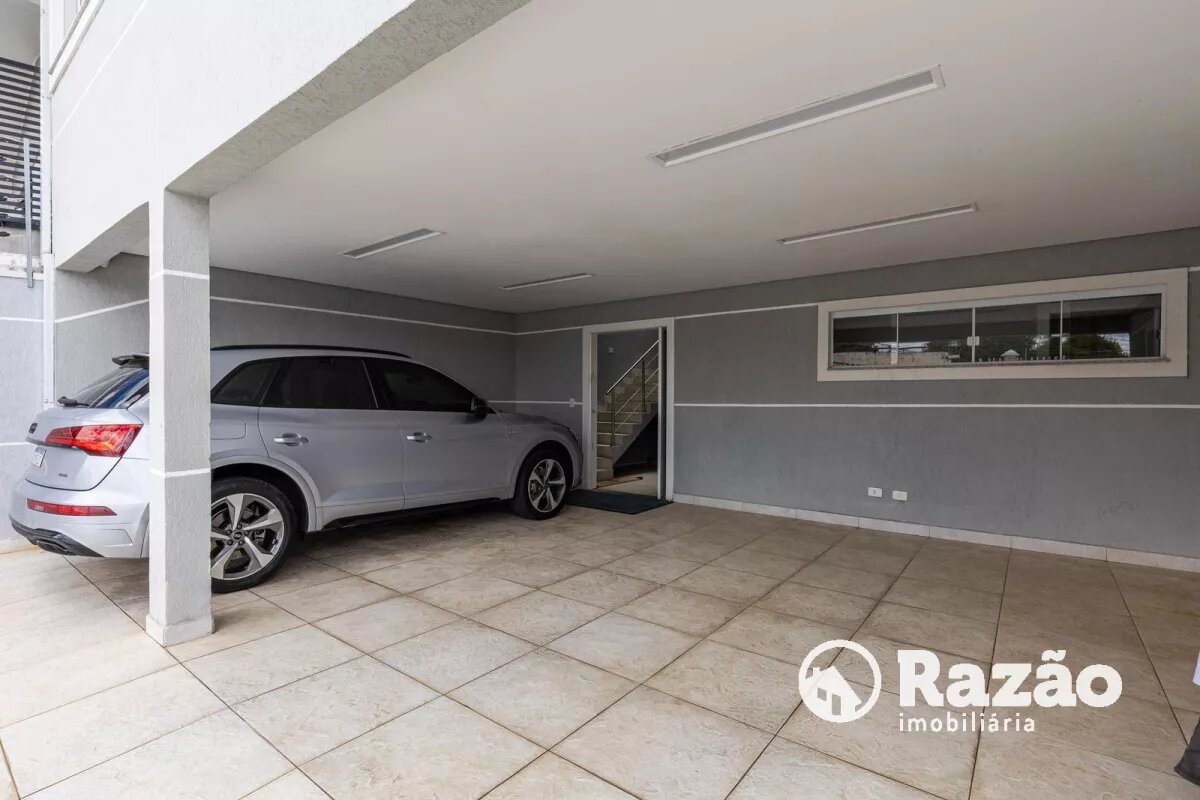 Casa Residencial para venda no Novo Mundo em Curitiba com 318m² por R$ 1.630.000,00