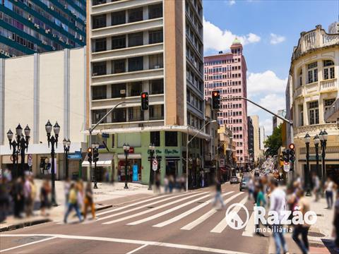 Imóveis Comerciais para venda no Centro em Curitiba com 51m² por R$ 145.000,00