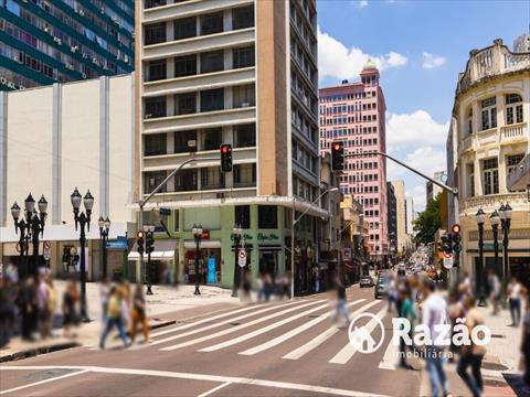 Imóveis Comerciais para venda no Centro em Curitiba com 51m² por R$ 145.000,00