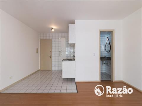 Kitinete para locacao no Centro em Curitiba com 42,50m² por R$ 1.200,00