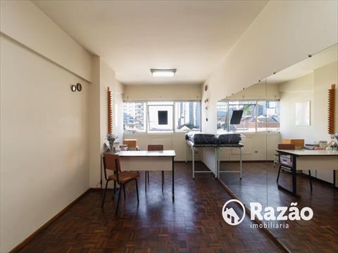 Imóveis Comerciais para venda no Centro em Curitiba com 27m² por R$ 140.000,00