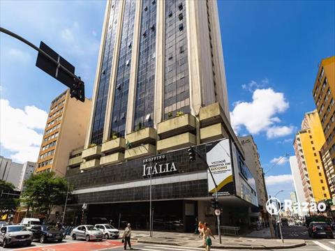Imóveis Comerciais para locacao no Centro em Curitiba com 67m² por R$ 2.000,00