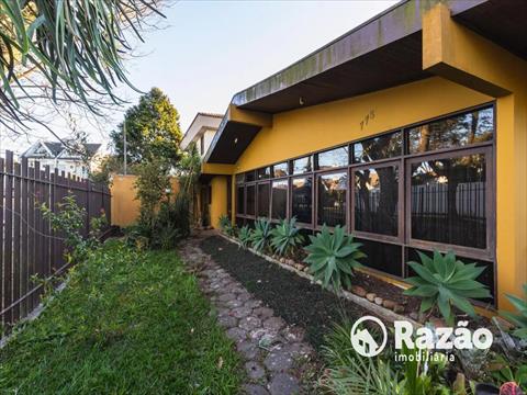 Casa Residencial para venda no Tarumã em Curitiba com 241m² por R$ 1.080.000,00