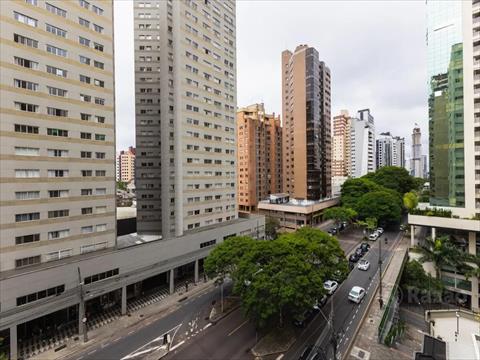 Apartamento para locacao no Bigorrilho em Curitiba com 23m² por R$ 1.950,00