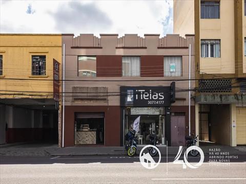 Apartamento para locacao no Centro em Curitiba com 184m² por R$ 1.900,00