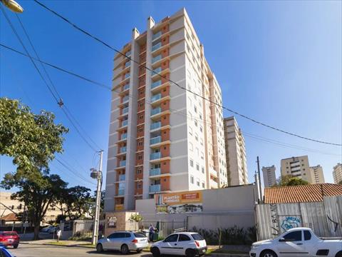 Apartamento para locacao no Capão Raso em Curitiba com 65m² por R$ 3.100,00