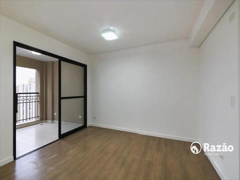 Apartamento para locacao no Centro em Curitiba com 51m² por R$ 2.990,00