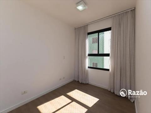 Apartamento para locacao no Centro em Curitiba com 51m² por R$ 2.990,00
