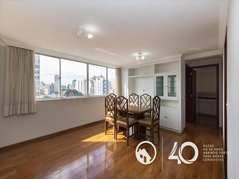 Apartamento para locacao no Centro em Curitiba com 92m² por R$ 2.700,00