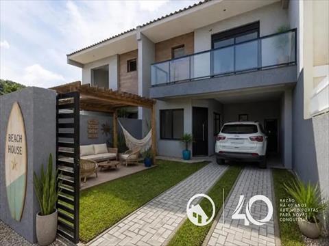 Sobrado para venda no Centro em Guaratuba com 133m² por R$ 920.000,00