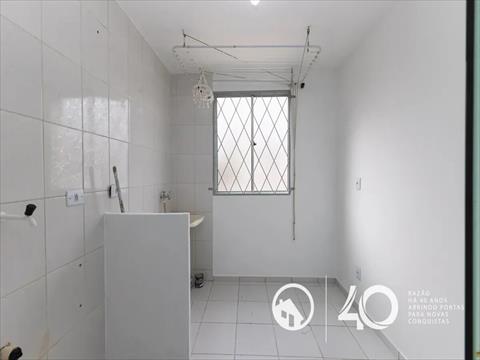 Apartamento para locacao no Sítio Cercado em Curitiba com 47m² por R$ 1.400,00