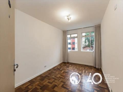 Apartamento para locacao no Centro em Curitiba com 0m² por R$ 2.300,00