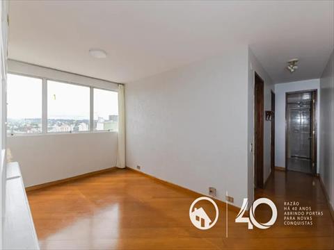 Apartamento para locacao no Centro em Curitiba com 45m² por R$ 1.800,00