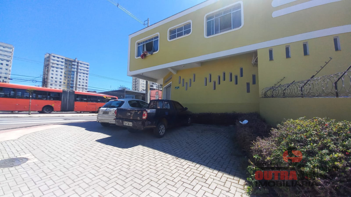 Loja para locacao no Capão Raso em Curitiba com 285m² por R$ 8.500,00