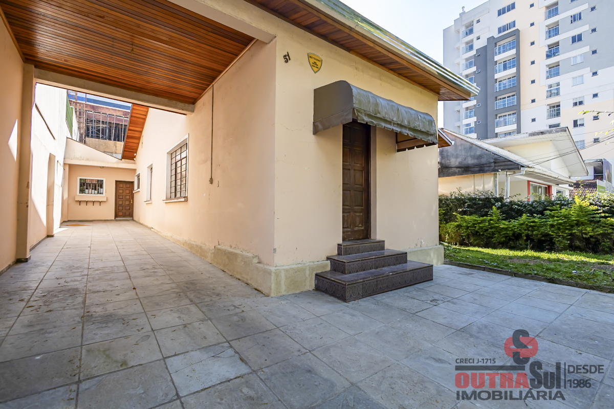 Casa Residencial para locacao no Água Verde em Curitiba com 384m² por R$ 6.000,00