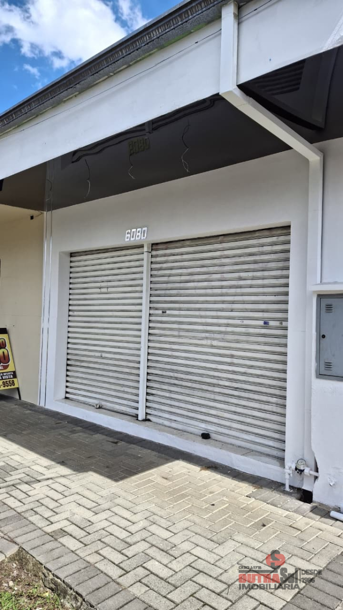 Loja para locacao no Capão Raso em Curitiba com 35m² por R$ 2.500,00