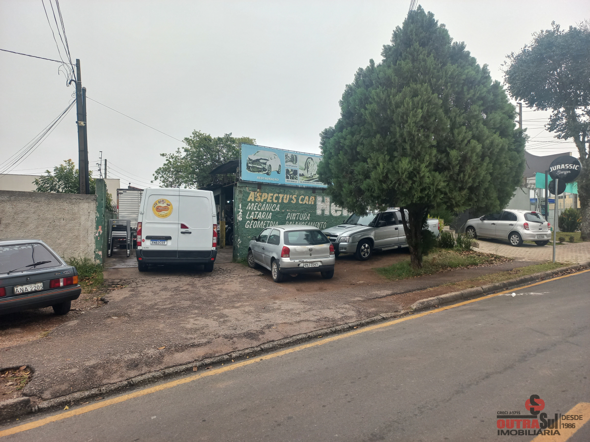 Terreno para venda no Xaxim em Curitiba com 477m² por R$ 700.000,00