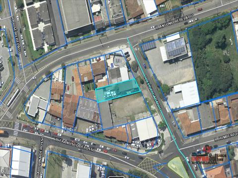 Terreno para venda no Xaxim em Curitiba com 477m² por R$ 700.000,00