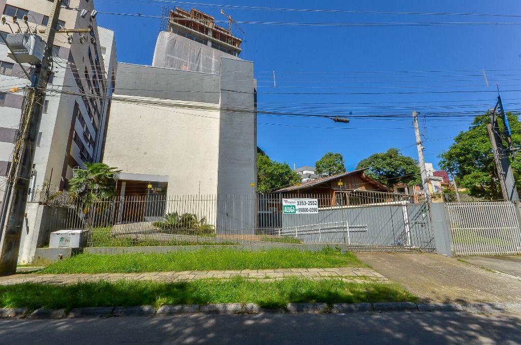Prédio para locacao no Bacacheri em Curitiba com 606,00m² por R$ 17.200,00