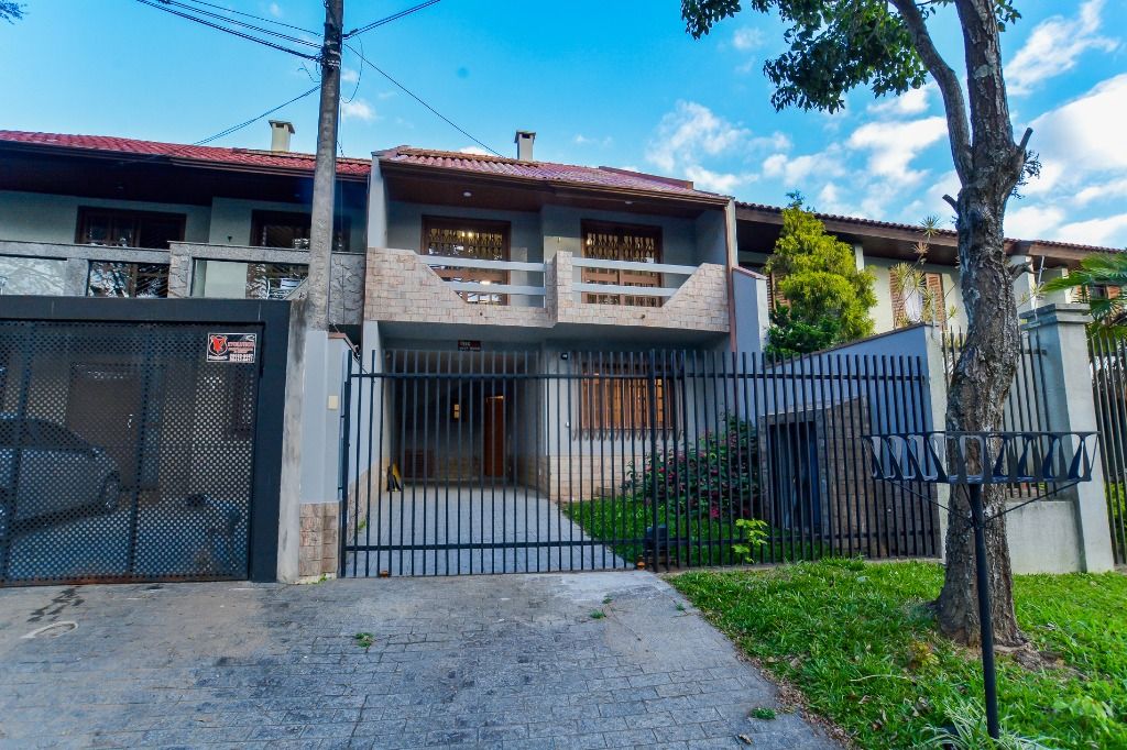 Sobrado para locacao no Uberaba em Curitiba com 0,00m² por R$ 3.350,00