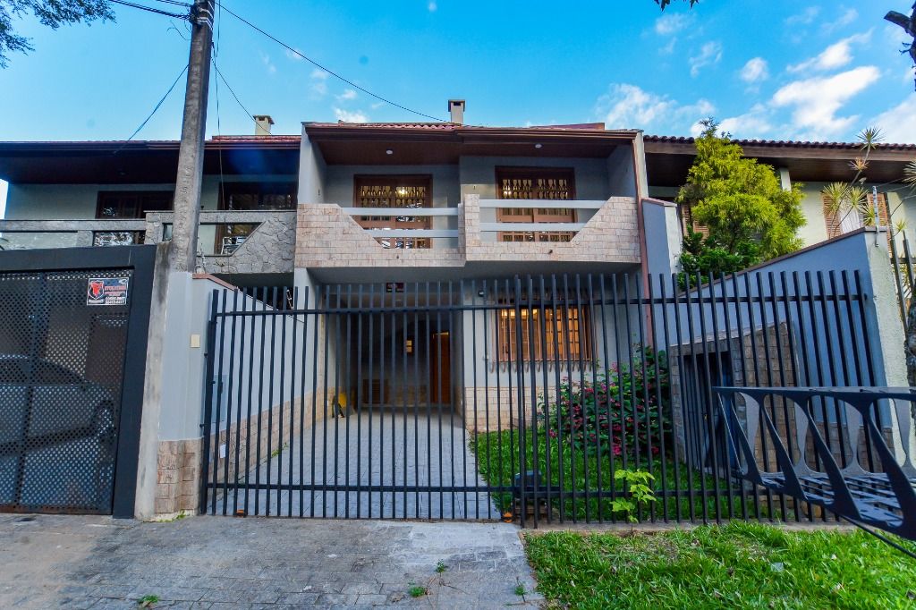 Sobrado para locacao no Uberaba em Curitiba com 0,00m² por R$ 3.350,00