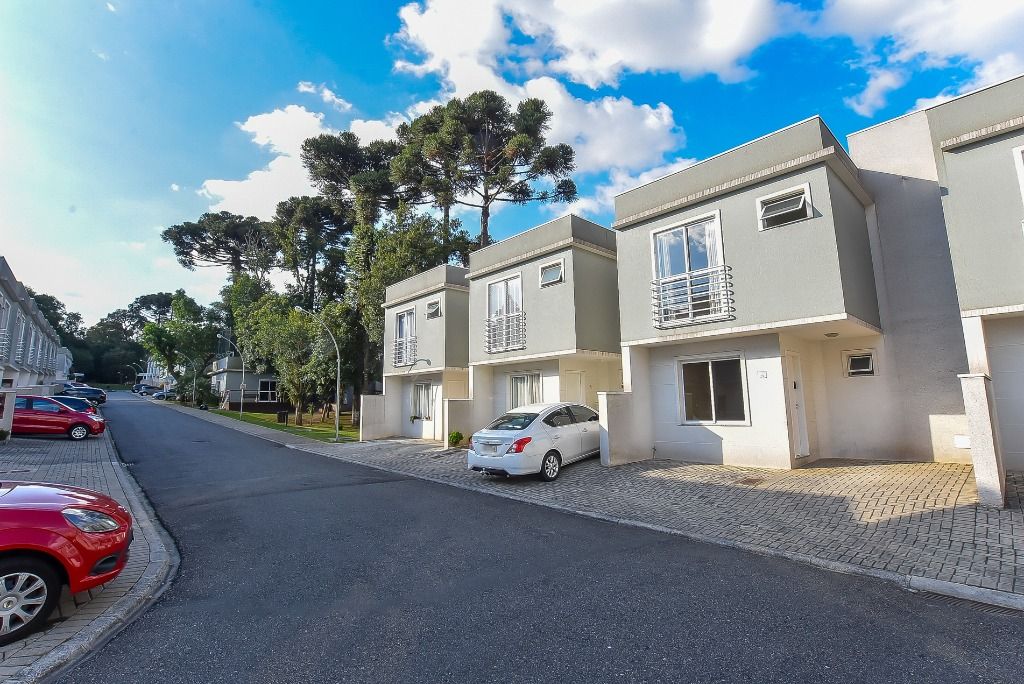 Sobrado para locacao no Uberaba em Curitiba com 0,00m² por R$ 3.150,00