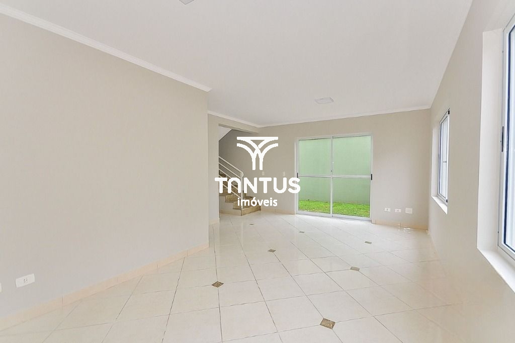 Sobrado para locacao no Santa Felicidade em Curitiba com 0m² por R$ 3.500,00