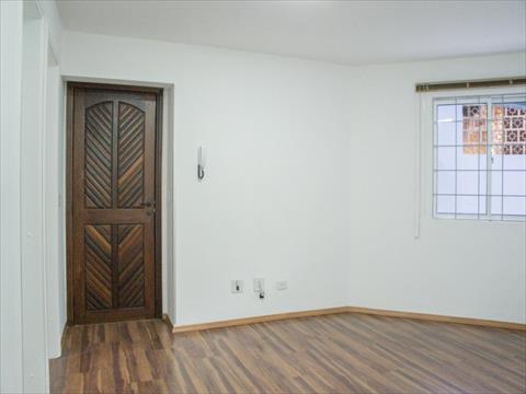 Imóveis Comerciais para locacao no Alto da Glória em Curitiba com 77m² por R$ 2.250,00