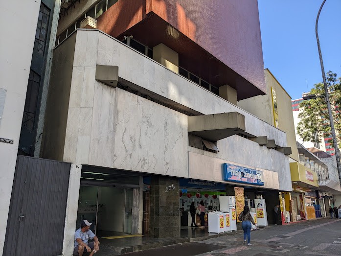 Imovel Comercial para locacao no Centro em Curitiba com 34,00m² por R$ 700,00