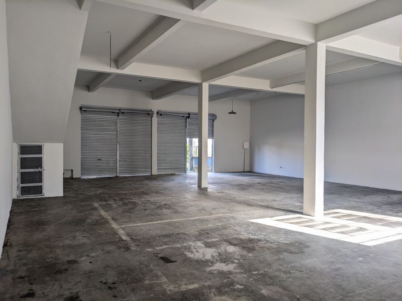 Loja para locacao no Xaxim em Curitiba com 185,77m² por R$ 5.000,00