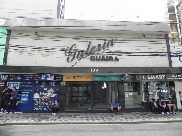 Loja para locacao no Centro em Curitiba com 127,60m² por R$ 4.400,00