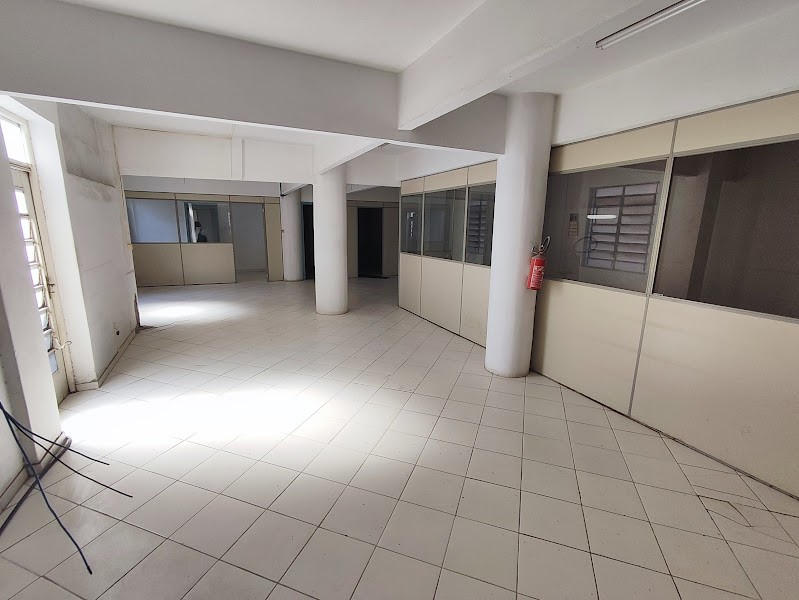 Imovel Comercial para locacao no Centro em Curitiba com 250,00m² por R$ 2.500,00