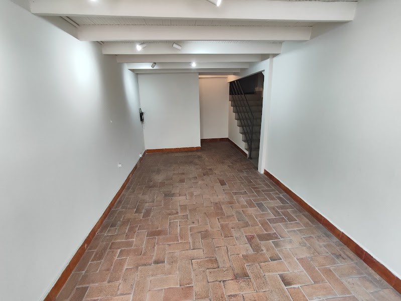 Loja para locacao no Centro em Curitiba com 60,00m² por R$ 4.900,00