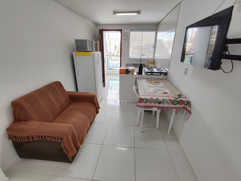 Kitinete para locacao no Sao Francisco em Curitiba com 26,00m² por R$ 1.500,00