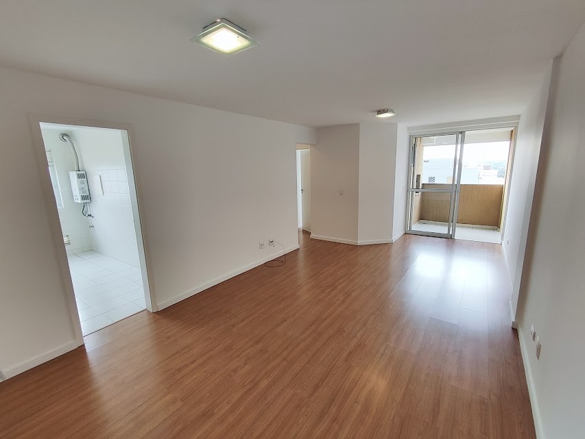 Apartamento para locacao no Alto da Rua XV em Curitiba com 114,24m² por R$ 2.400,00