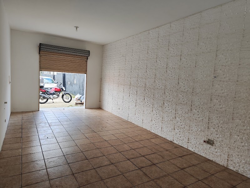 Loja para locacao no Boqueirao em Curitiba com 35,00m² por R$ 1.250,00