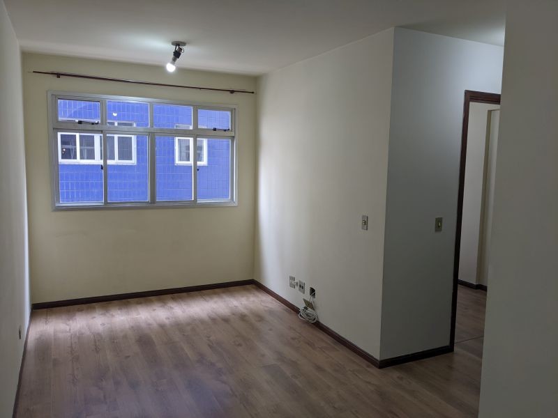 Apartamento para locacao no Rebouças em Curitiba com 80,00m² por R$ 2.000,00