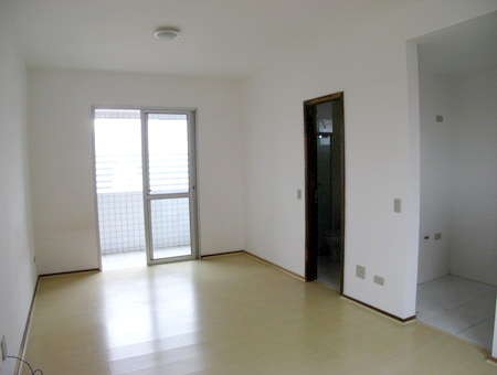 Kitinete para locacao no Centro em Curitiba com 45,00m² por R$ 1.600,00